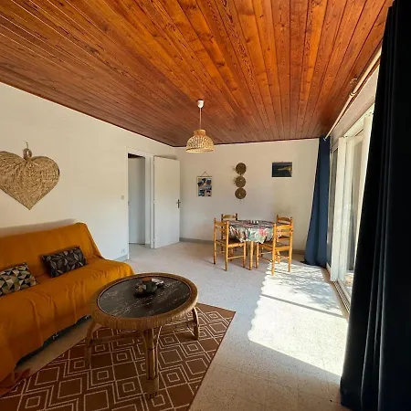 Feriehus Maison Les Agrumes, 5' De La Mer, Climatisation, Jardin, Parking